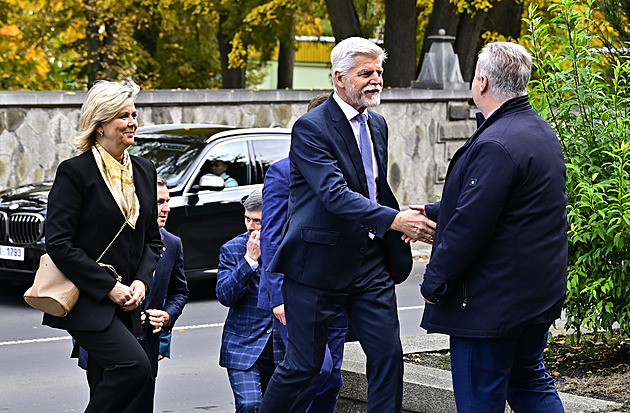 Prezident debatuje se studenty ve Šluknově, ptali se i na povinnou vojnu