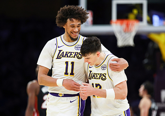 Lakers mají nového hrdinu, Chicago prvně padlo. Krejčí dostal další šanci