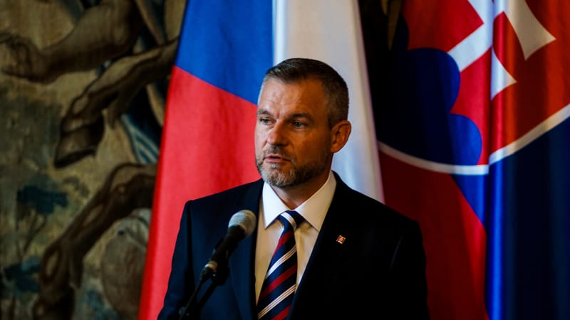 Nová vláda, nové vztahy. Do Česka míří slovenský prezident, bude jednat s Babišem i Pavlem