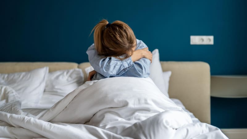 „Radost ze sexu jsem už ztratila.“ Co podle expertů pomáhá ženám získat ji zpět?