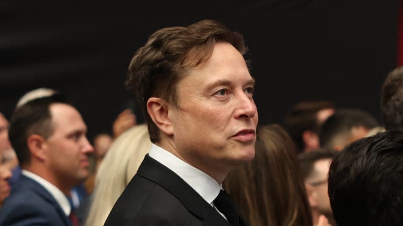 Nejbohatší na světě je Musk. Český zbrojař se majstrštykem vyšvihl do první stovky