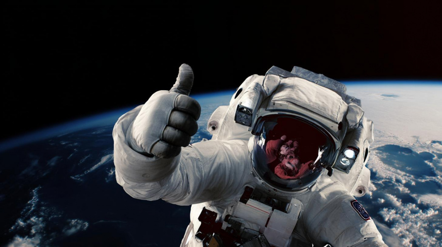 NASA Androidu nevěří: astronauti z mise Artemis II dostali iPhone