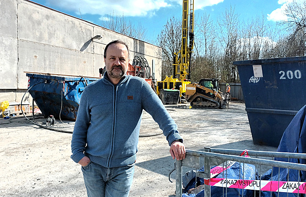 Vrtů budou ještě desítky, líčí manažer cestu za teplem ze země. Trvá už 20 let