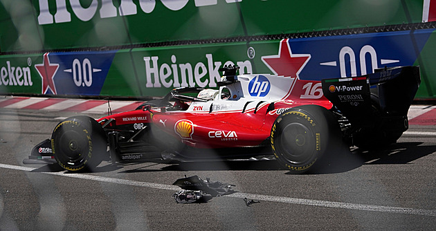 První Leclerc, druhý Hamilton. Úvodní trénink v Monaku ovládli piloti Ferrari