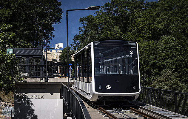 Stanice lanovky na Petřín budou bezbariérové. Ale až za čtyři roky