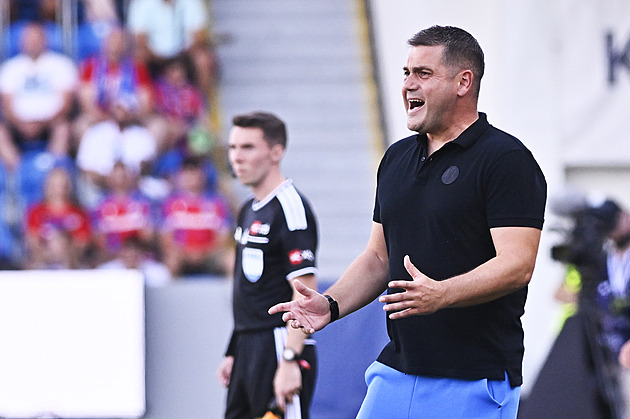 Slavia má skvělý tým, ale při troše štěstí jsme mohli vyhrát, řekl trenér Liberce